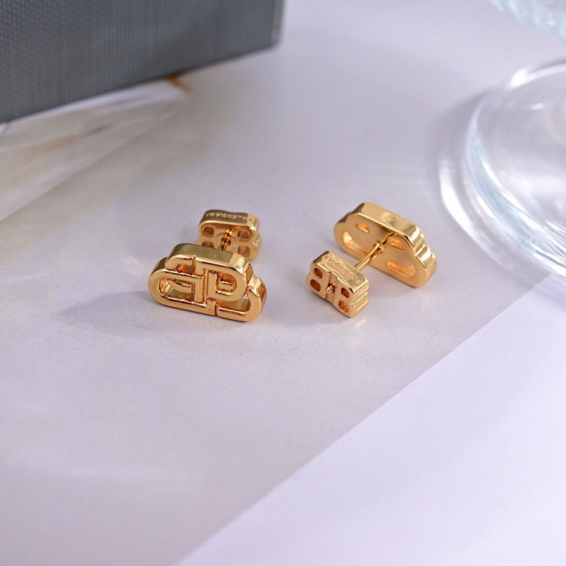 Ba1en*iaga earrings